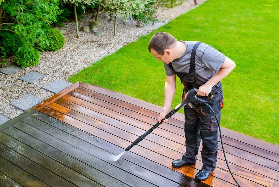 How Often Should You Schedule Driveway Cleaning Services?